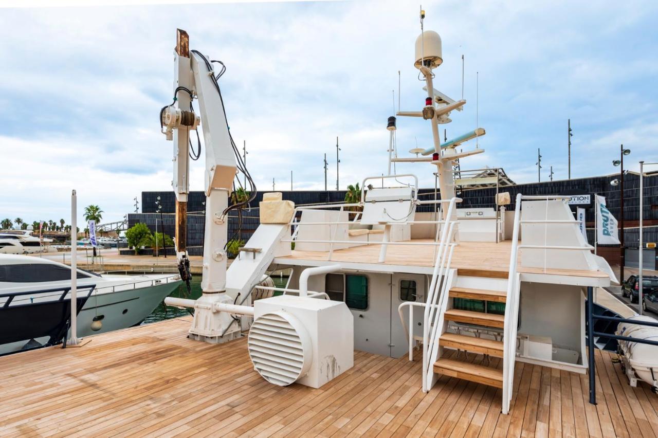 Botel Luxury Boat Sant Adria de Besos