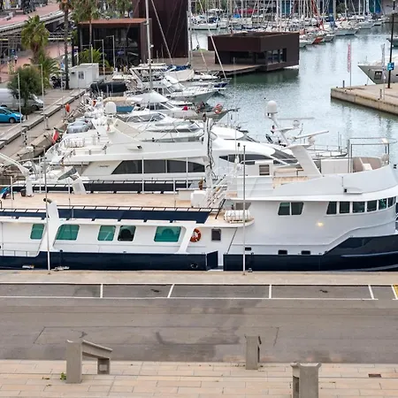 Luxury Boat Hotel Sant Adria de Besos Exterior photo